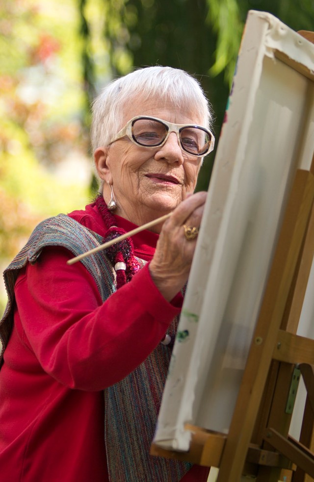woman painting